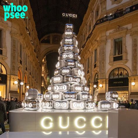 l albero di gucci a milano|Gucci accende il suo albero di Natale in Galleria Vittorio .